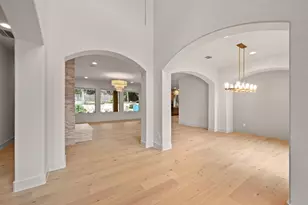 2800 Barton Point Dr, Austin, TX 78733 - Photo 13