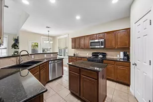 650 Middle Creek, Buda, TX 78610 - Photo 5