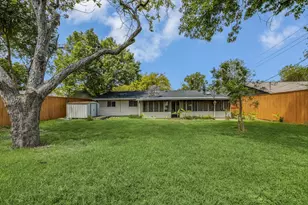 7509 Daugherty St, Austin, TX 78757 - Photo 27