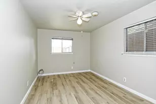 7509 Daugherty St, Austin, TX 78757 - Photo 11