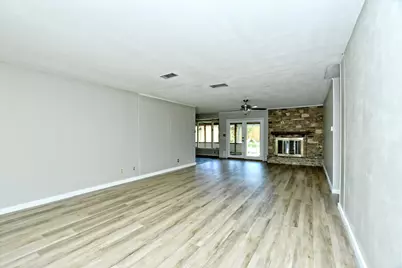 7509 Daugherty Street, Austin, TX 78757 - Photo 5