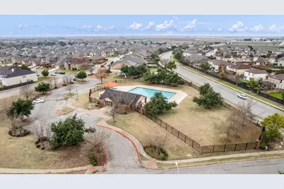 4202 Kings Canyon Drive, Taylor, TX 76574 - Photo 31
