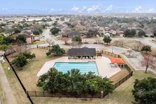 4202 King's Canyon Dr, Taylor, TX 76574 - Photo 35