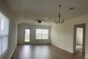 216 Frederick Dr, Georgetown, TX 78626 - Photo 3