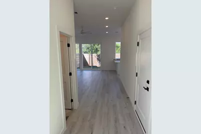 2000 Riverside Farms Road #12101, Austin, TX 78741 - Photo 5