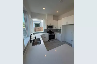 2000 Riverside Farms Road #12101, Austin, TX 78741 - Photo 11