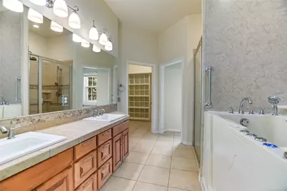 1002 Madison Circle, Marble Falls, TX 78654 - Photo 11
