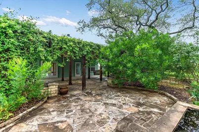1002 Madison Circle, Marble Falls, TX 78654 - Photo 7