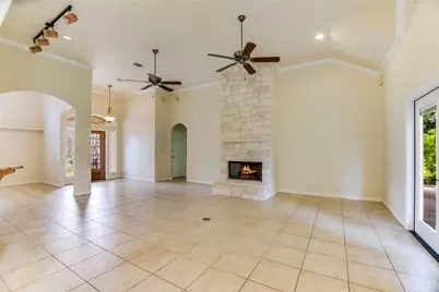 1002 Madison Circle, Marble Falls, TX 78654 - Photo 5