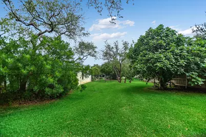 1002 Madison Circle, Marble Falls, TX 78654 - Photo 17