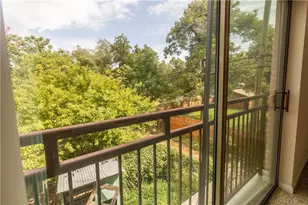1401 E 4th St, Austin, TX 78702 - Photo 13
