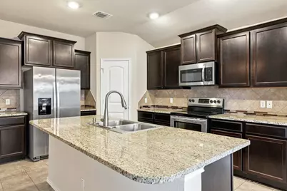 1005 Ibis Falls Loop, Jarrell, TX 76537 - Photo 13