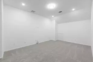 2004 Crimson Sunset Cove, Georgetown, TX 78628 - Photo 21