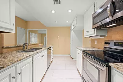 5512 Oakwood Cove #162, Austin, TX 78731 - Photo 11