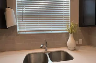 105 Guardian Angel Ct, Jarrell, TX 76537 - Photo 5