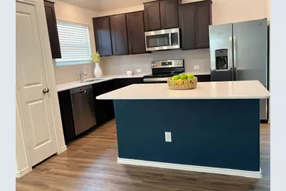 105 Guardian Angel Court, Jarrell, TX 76537 - Photo 3