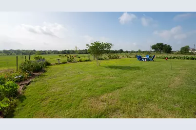 1662 County Road 465, Coupland, TX 78615 - Photo 29