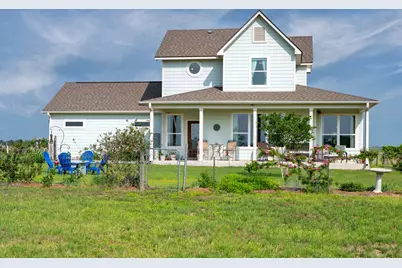 1662 County Road 465, Coupland, TX 78615 - Photo 5