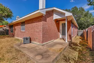 13404 Caballero Cove, Austin, TX 78727 - Photo 19