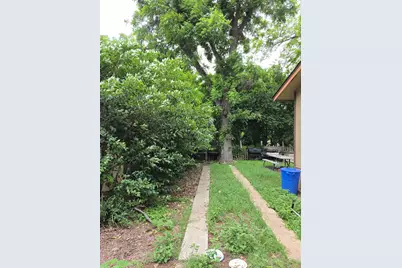 714 S C M Allen Parkway, San Marcos, TX 78666 - Photo 3