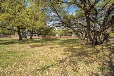 6009 Richard Carlton Boulevard, Austin, TX 78727 - Photo 17