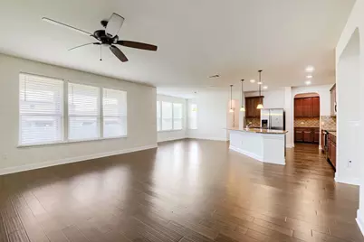 7632 Knockfin Drive, Austin, TX 78744 - Photo 9