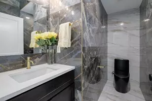 4902 Lott Ave, Austin, TX 78721 - Photo 17