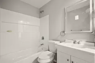 910 Duncan Ln, Austin, TX 78705 - Photo 13