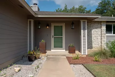8404 Hornet Drive, Austin, TX 78749 - Photo 3