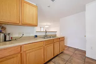 6901 Frontera Tr, Austin, TX 78741 - Photo 13