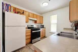 6901 Frontera Tr, Austin, TX 78741 - Photo 11