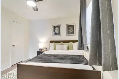 2401 Manor Rd #129, Austin, TX 78722 - Photo 9