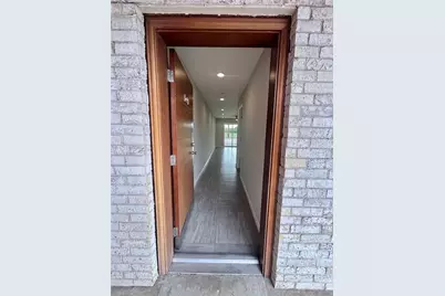 901 E 40th Street #101, Austin, TX 78751 - Photo 13