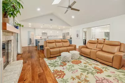 10706 Spicewood Club Drive, Austin, TX 78750 - Photo 5