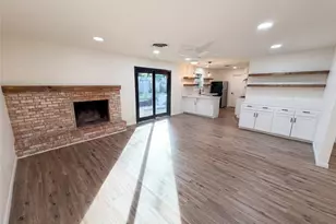 2609 Loyola Ln, Austin, TX 78723 - Photo 3