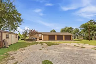 10100 Varisco Ln, Bryan, TX 77807 - Photo 3
