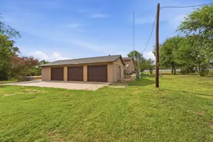 10100 Varisco Ln, Bryan, TX 77807 - Photo 17