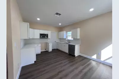 410 W Trinity Street, Luling, TX 78648 - Photo 7
