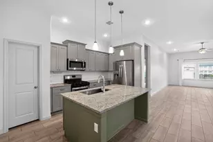 105 Greenway Dr, Georgetown, TX 78628 - Photo 5