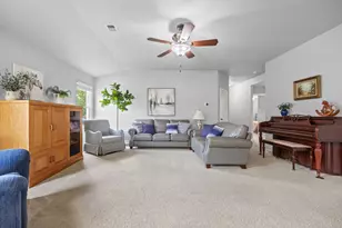 2712 Bluffstone Dr, Round Rock, TX 78665 - Photo 7