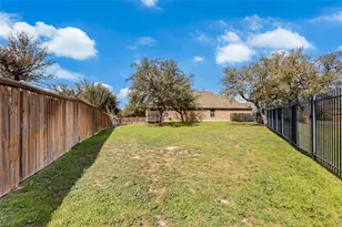 22207 Cape Travis Bnd, Lago Vista, TX 78645 - Photo 39