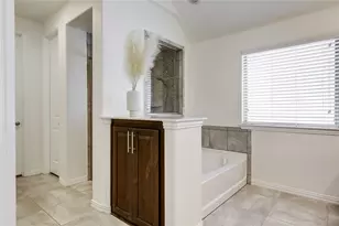 22207 Cape Travis Bnd, Lago Vista, TX 78645 - Photo 15