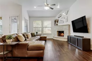 22207 Cape Travis Bnd, Lago Vista, TX 78645 - Photo 7