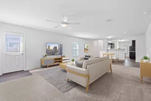 209 Continental Ave, Liberty Hill, TX 78642 - Photo 5