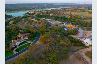 26039 Masters Parkway, Spicewood, TX 78669 - Photo 9