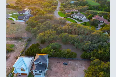 26039 Masters Parkway, Spicewood, TX 78669 - Photo 13