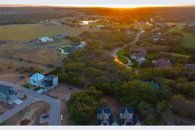 26039 Masters Parkway, Spicewood, TX 78669 - Photo 7