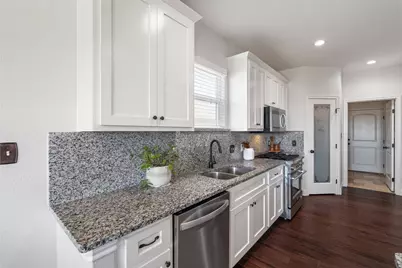 103 Les Lane, Smithville, TX 78957 - Photo 13