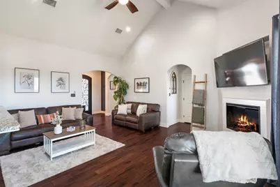 103 Les Lane, Smithville, TX 78957 - Photo 7