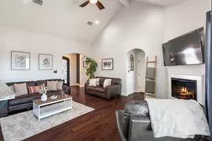 103 Les Ln, Smithville, TX 78957 - Photo 7